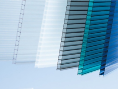 阳光板和有机玻璃哪个更适合做屋顶呢?