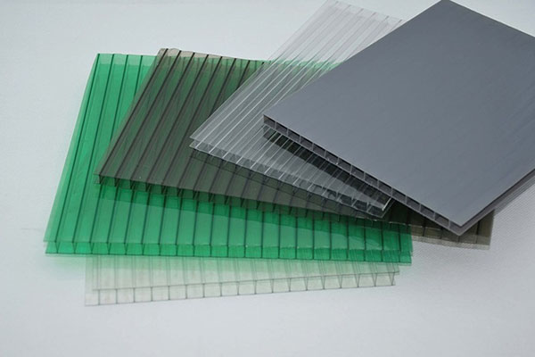 阳光房用钢化玻璃和耐力板阳光板哪个比较好？